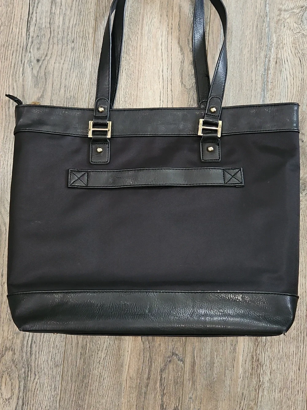 Kenneth Cole Reaction Black Tote with Gold Accents Fits Computer
